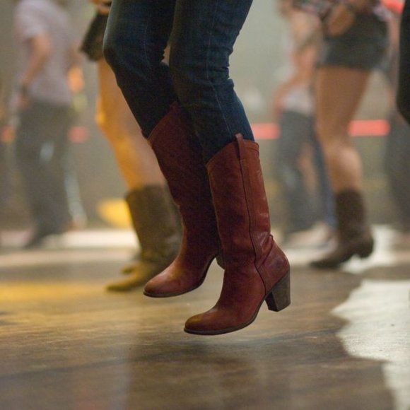 1990’s Frye Vintage Leather Pull On Red Cognac Heeled Cowboy Western Cute Bootie - Picture 3 of 13